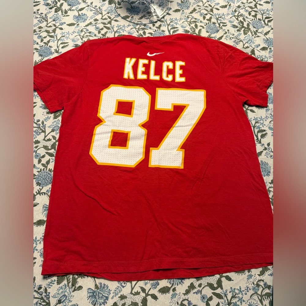 Travis Kelce KC tshirt
